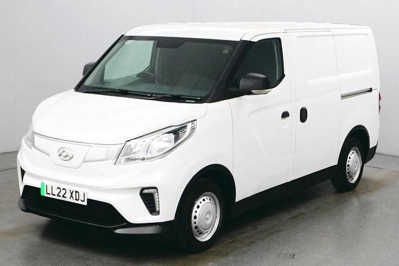 White Used 2022 Maxus eDeliver 3 Van | £8,490 (Super price) - Image 1/4