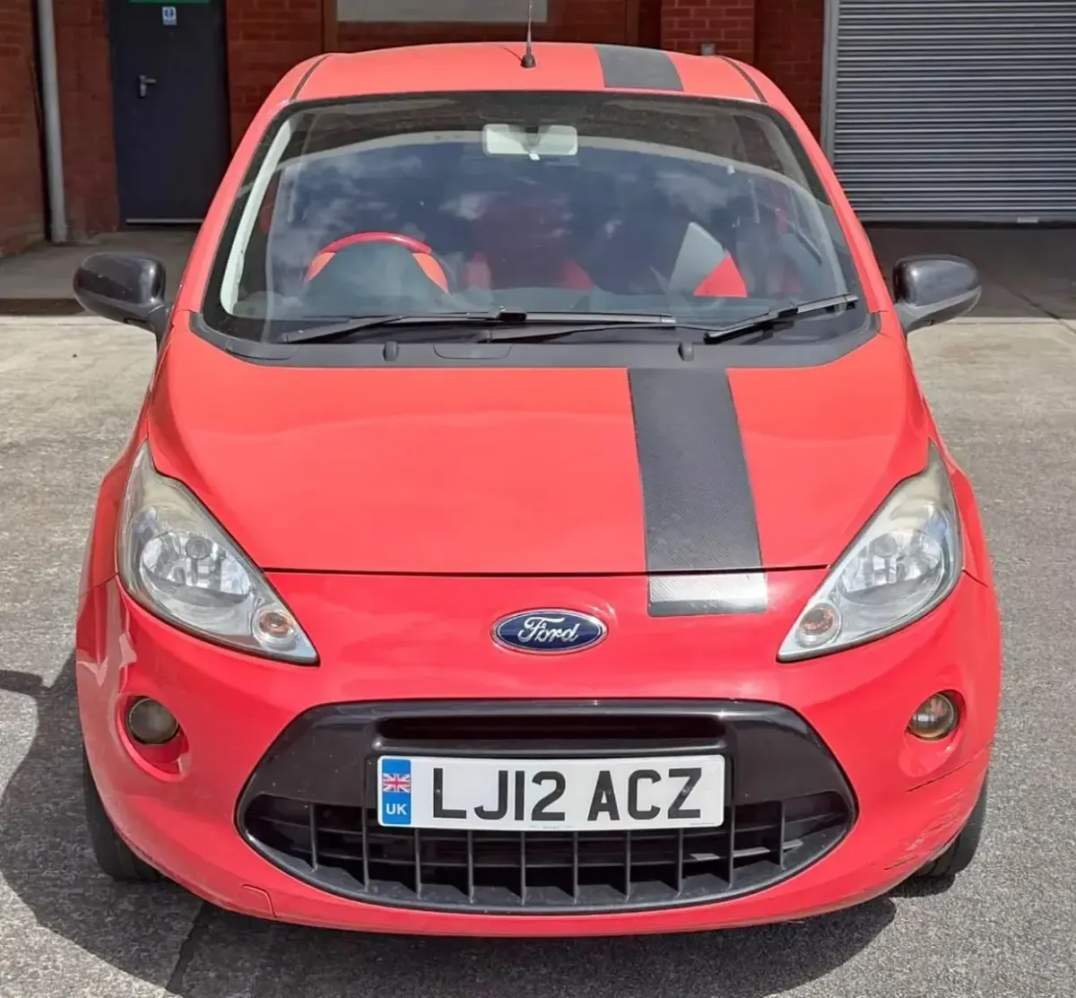 Used Ford Ka 69 HP (50 kW) 2012 Red Hatchback