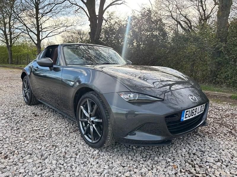 Begagnad Mazda MX5 Inclusive 184 HK (135 kW) 2019 Grå Cab