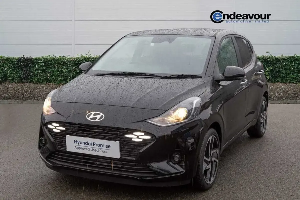 Używany Hyundai i10 Premium 79 KM (58 kW) 2025 Czarny Hatchback