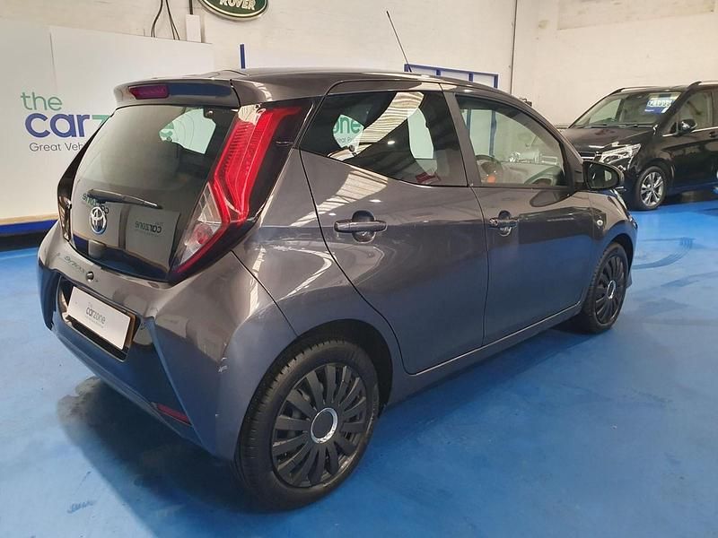 Used Toyota Aygo X-play 71 HP (52 kW) 2022 Grey Hatchback