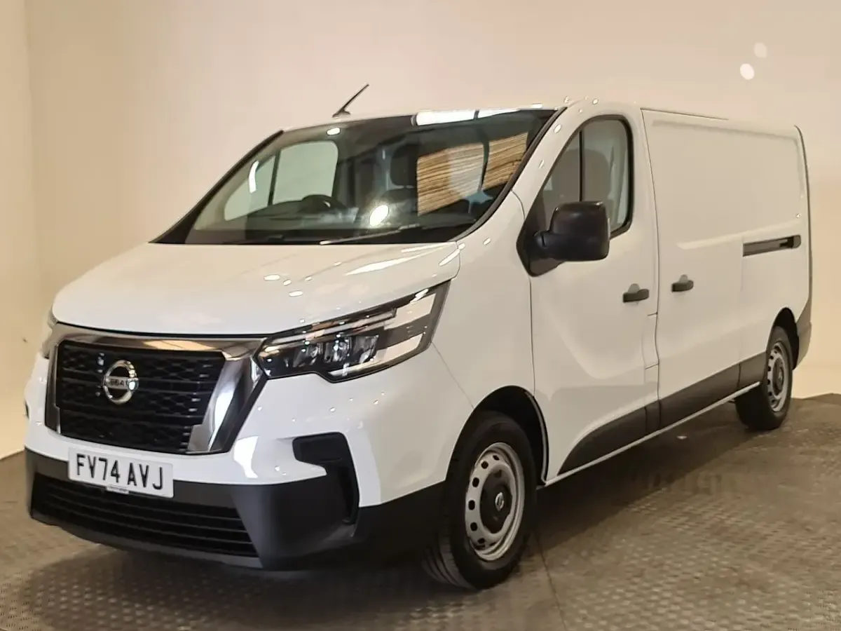Used Nissan Primastar Visia 110 HP (80 kW) 2024 White MPV
