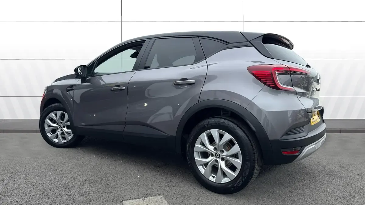 Used Renault Captur Iconic 140 HP (102 kW) 2022 Grey/black SUV