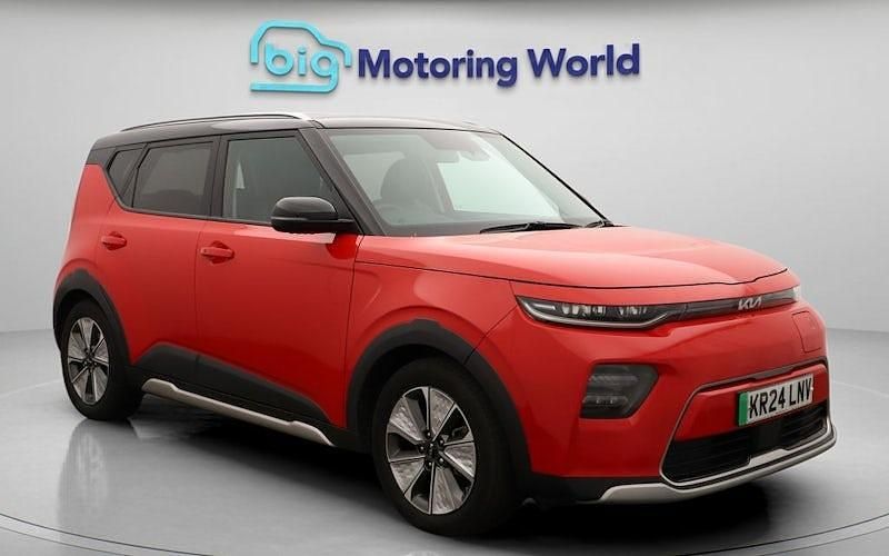 Used 2023 Kia Soul EV SUV | £19,900 (A bit pricey) - Image 1/4