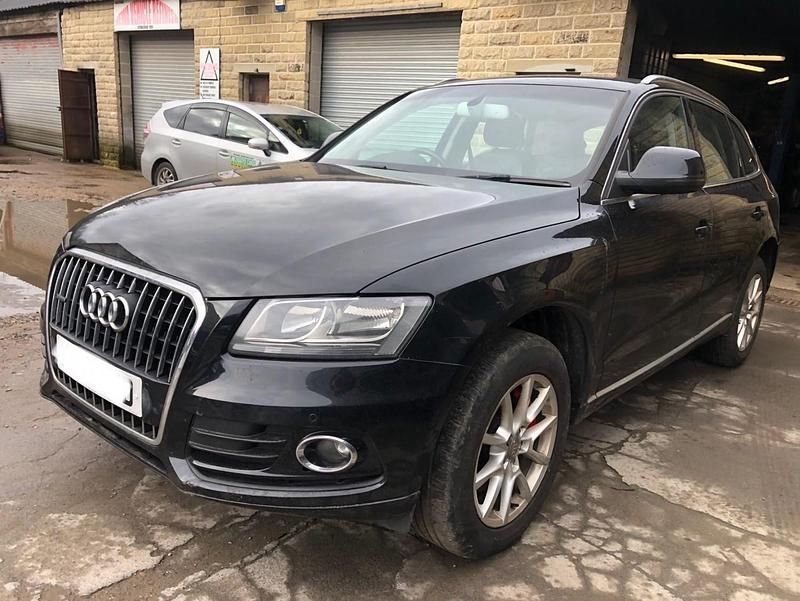 Used Audi Q5 2012 Black SUV