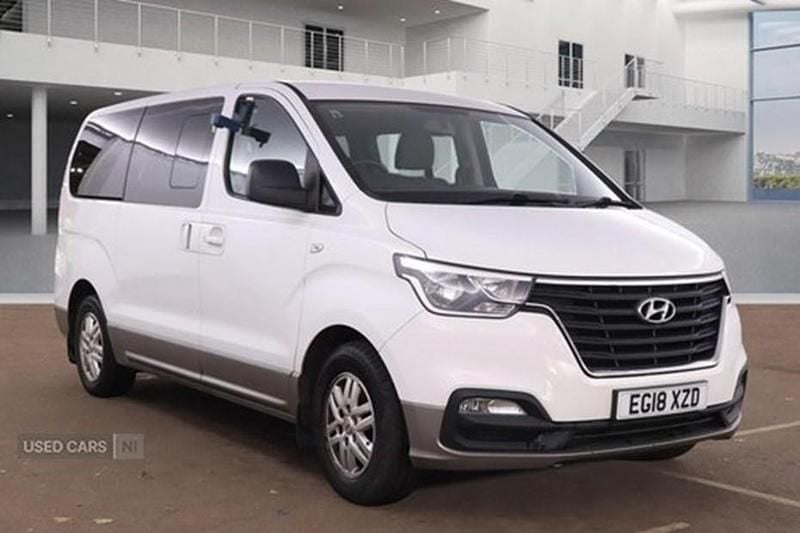 White Used 2018 Hyundai I800 SE MPV | £13,995 (Fair price) - Image 1/1