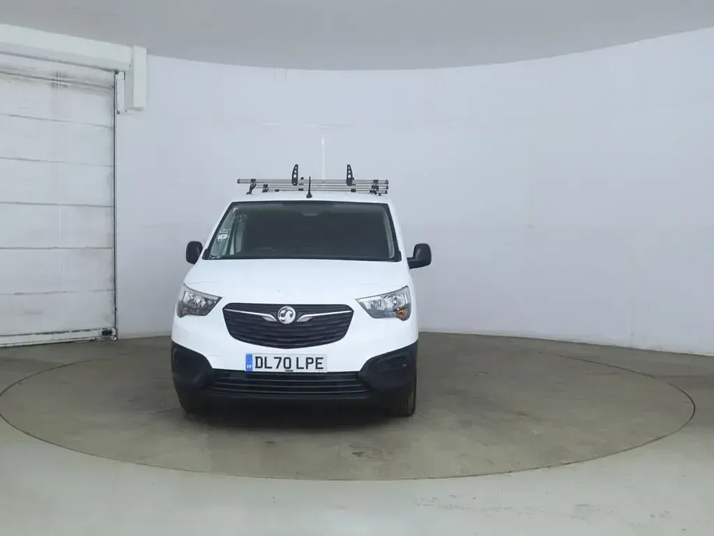 Used Vauxhall Combo Edition 2021 White MPV
