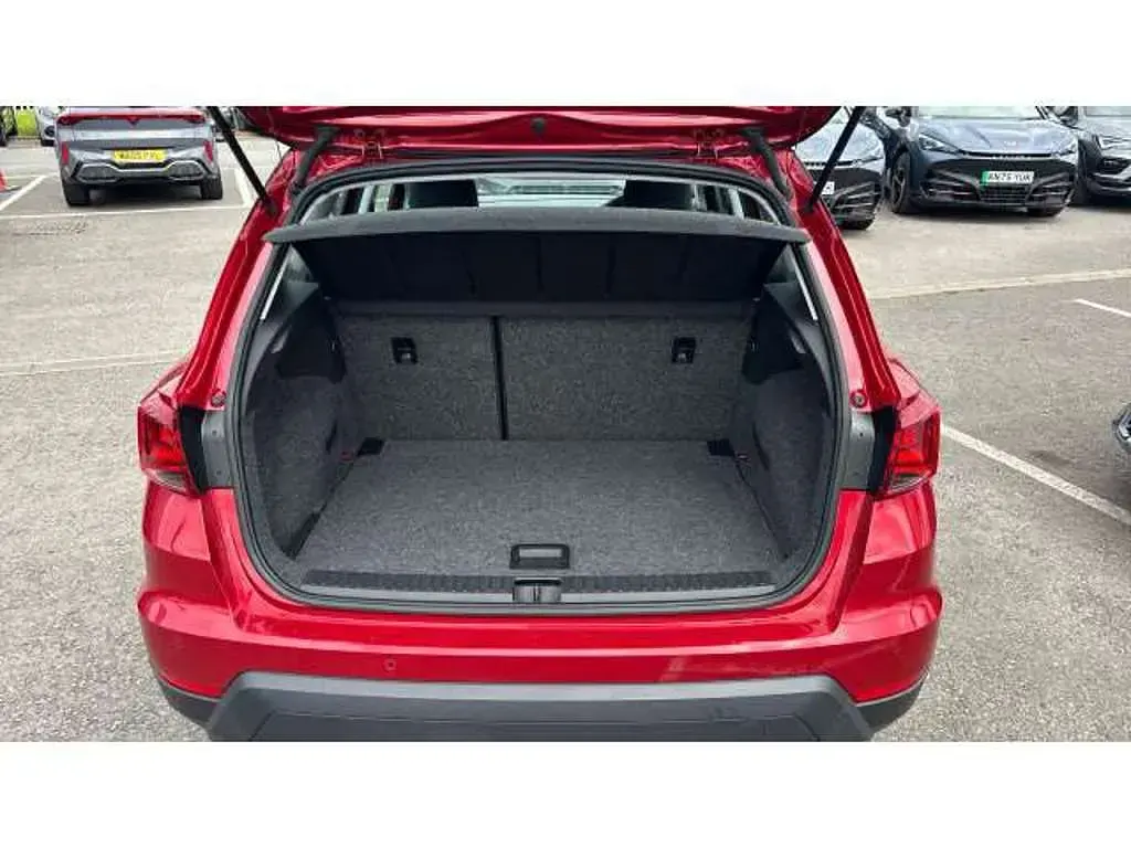 Used Seat Arona SE Technology 94 HP (69 kW) 2020 Red SUV