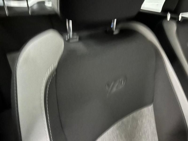 Used Toyota Yaris 111 HP (81 kW) 2019 Silver Hatchback