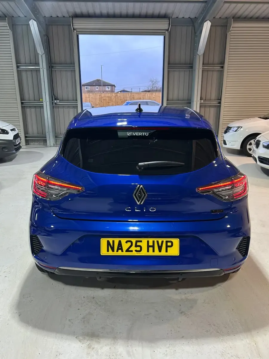 Usado Renault Clio V Techno 2025 Azul Citadino