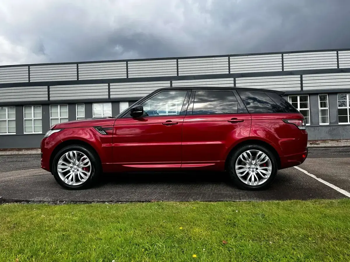 Used Land Rover Range Rover Autobiography Dynamic 339 HP (249 kW) 2015 Red SUV