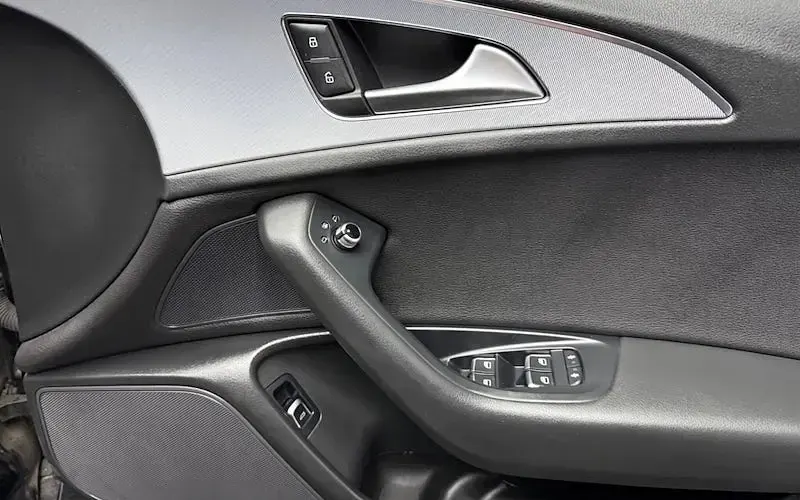 Used Audi A6 Advanced Plus 190 HP (139 kW) 2018 Black Estate