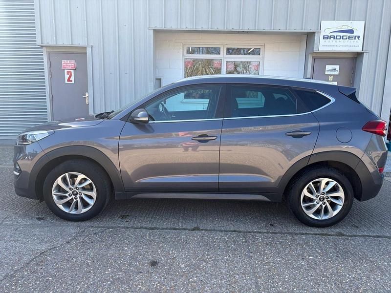 Used Hyundai Tucson Premium 116 HP (85 kW) 2016 Grey SUV