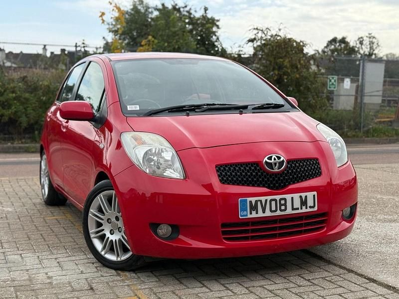 Red Used 2008 Toyota Yaris SR Hatchback | £2,490 (Fair price) - Image 1/4