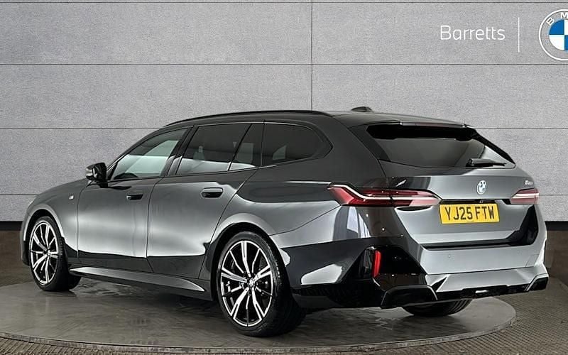 Used BMW 520 M Sport 208 HP (152 kW) 2025 Grey Estate