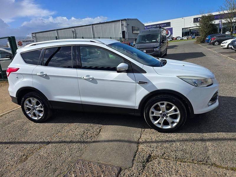 Used Ford Kuga Titanium 163 HP (119 kW) 2013 White SUV