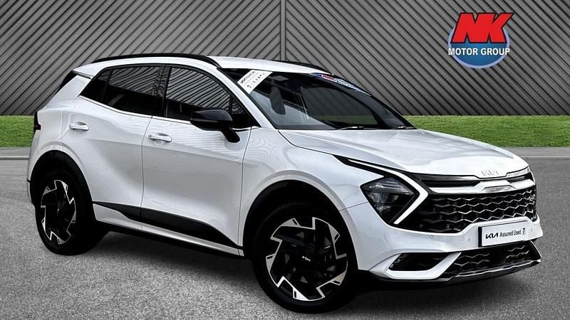 White Used 2024 Kia Sportage 4 SUV | £27,999 (Good price) - Image 1/4