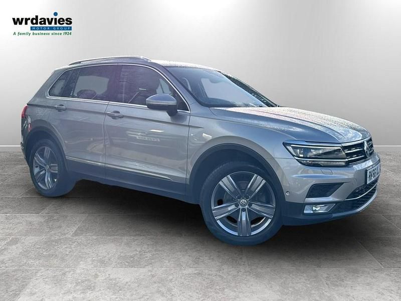 Used VW Tiguan SEL 180 HP (132 kW) 2016 Silver SUV