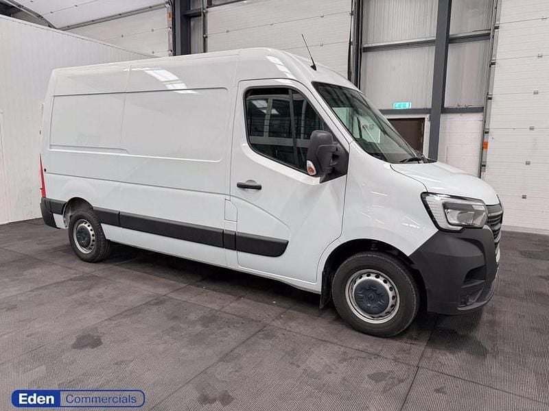 White Used 2023 Renault Master Business Van | £14,590 (Super price) - Image 1/4