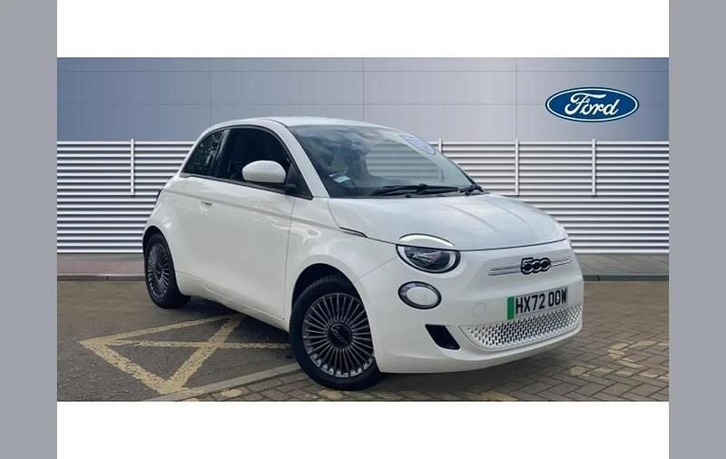 White Used 2022 Fiat 500e Icon Hatchback | £12,266 (Fair price) - Image 1/4