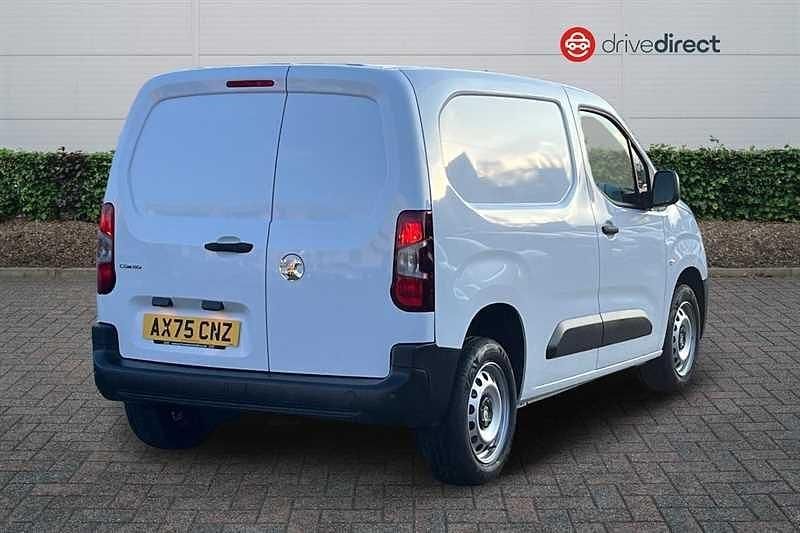 New Vauxhall Combo S 100 HP (73 kW) 2025 White MPV
