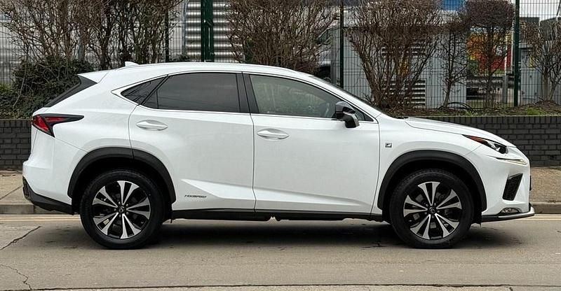 Used Lexus NX300h Sport Line 197 HP (144 kW) 2019 White SUV