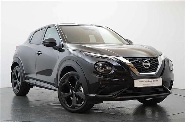 Black Used 2024 Nissan Juke Tekna SUV | £21,390 (Expensive) - Image 1/3