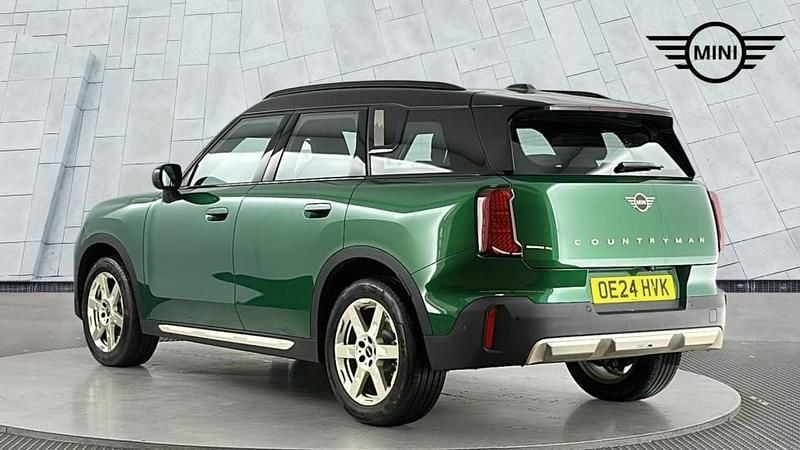 Used Mini Countryman Exclusive 170 HP (125 kW) 2024 Green SUV