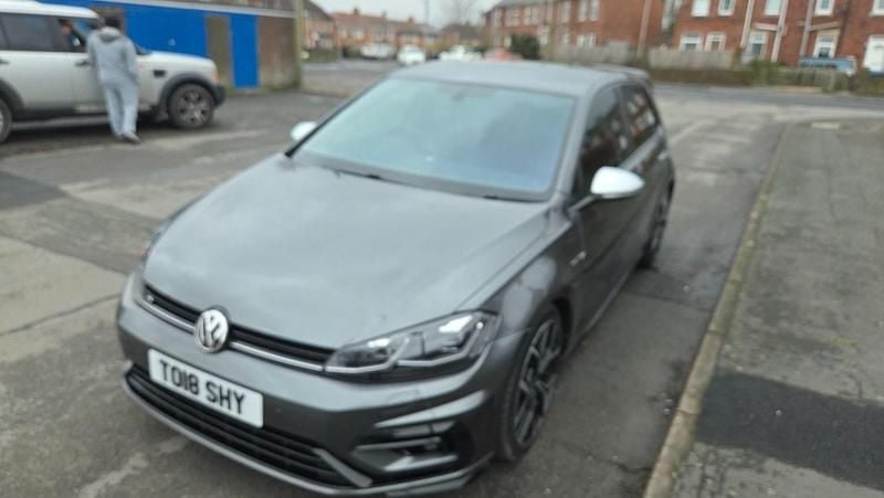 Używany VW Golf VII R 310 KM (228 kW) 2018 Szary Hatchback