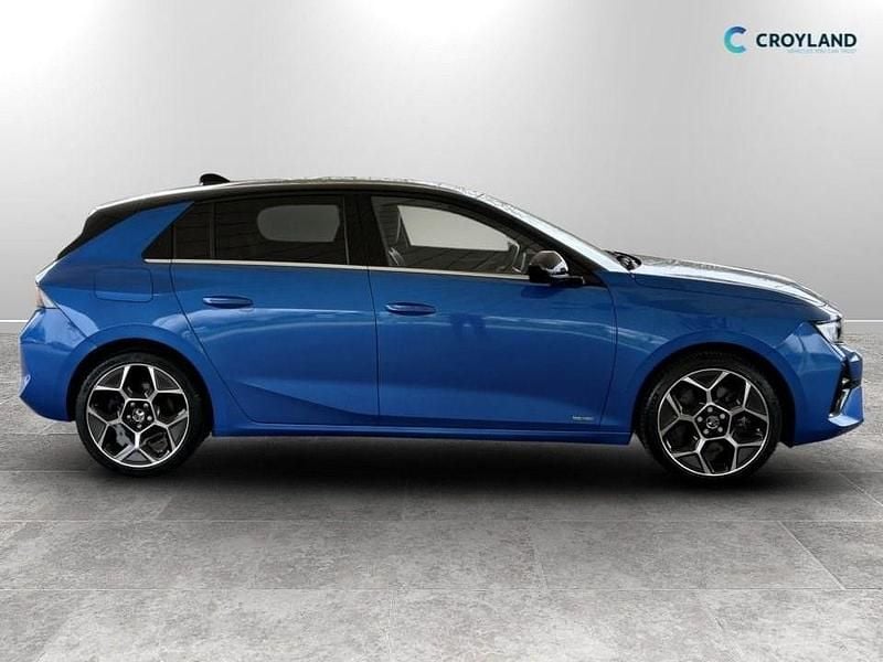 Used Vauxhall Astra Ultimate 2023 Blue Hatchback