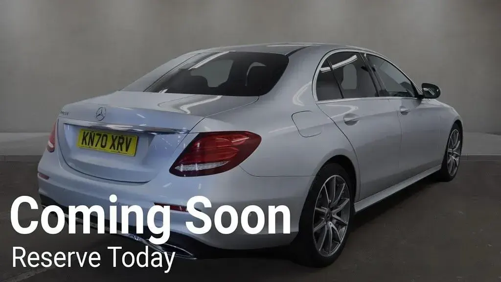 Gebraucht Mercedes E220 AMG line 2020 Silber Limousine
