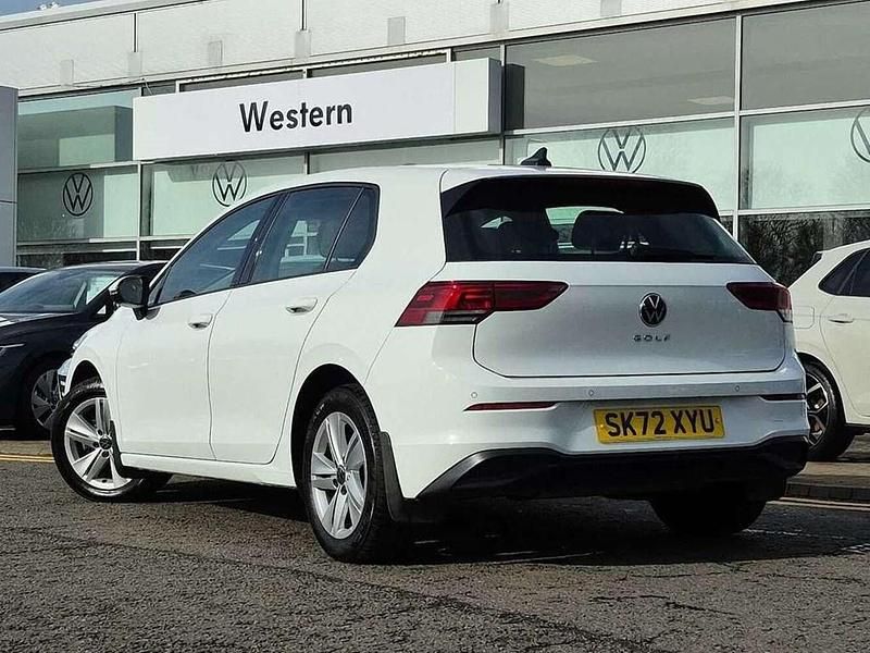 Used VW Golf VIII Life 130 HP (95 kW) 2022 White Hatchback