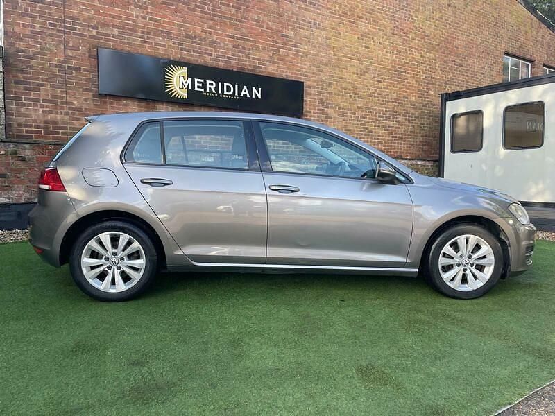 Used VW Golf VII SE 2014 Brown Hatchback
