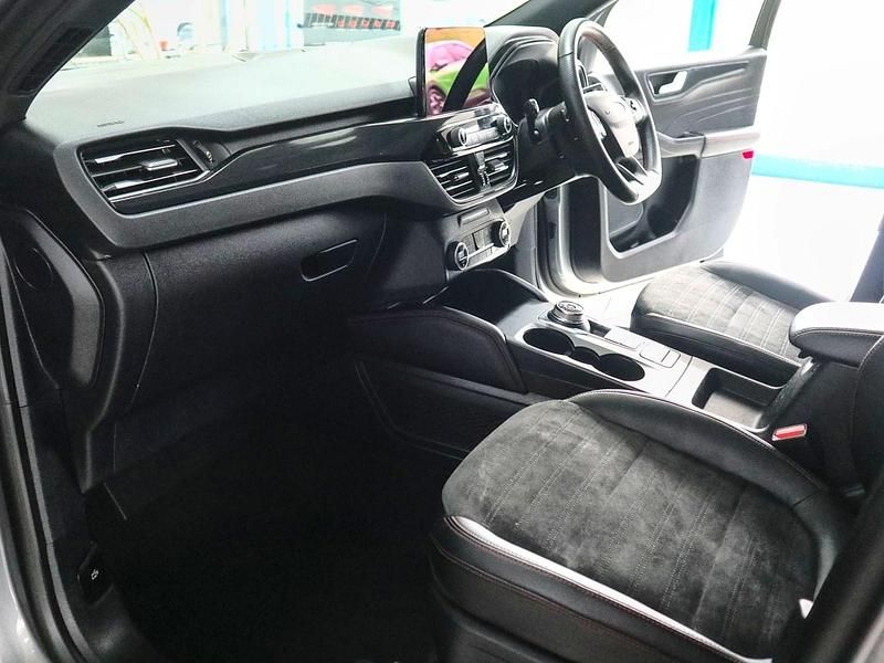 Used Ford Kuga ST-Line X 190 HP (139 kW) 2022 Silver SUV