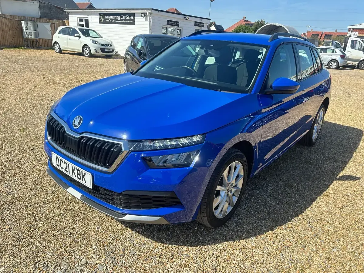 Used Skoda Kamiq SE 110 HP (80 kW) 2021 Blue SUV