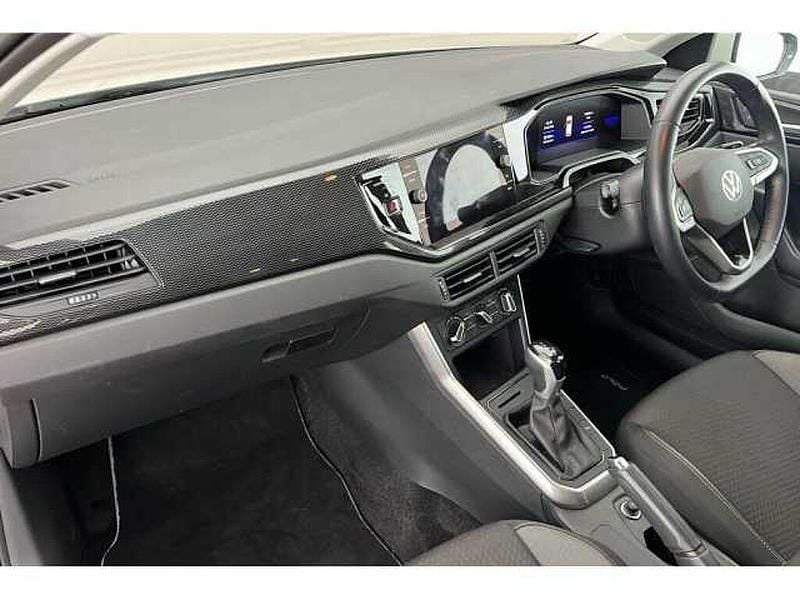 Used VW Polo 95 HP (69 kW) 2024 Hatchback