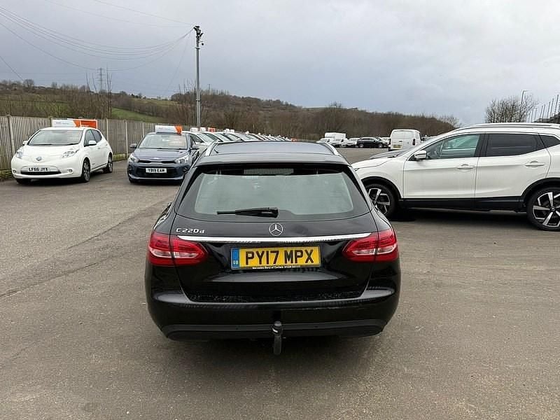 Used Mercedes C220 Executive 168 HP (123 kW) 2017 Black Estate