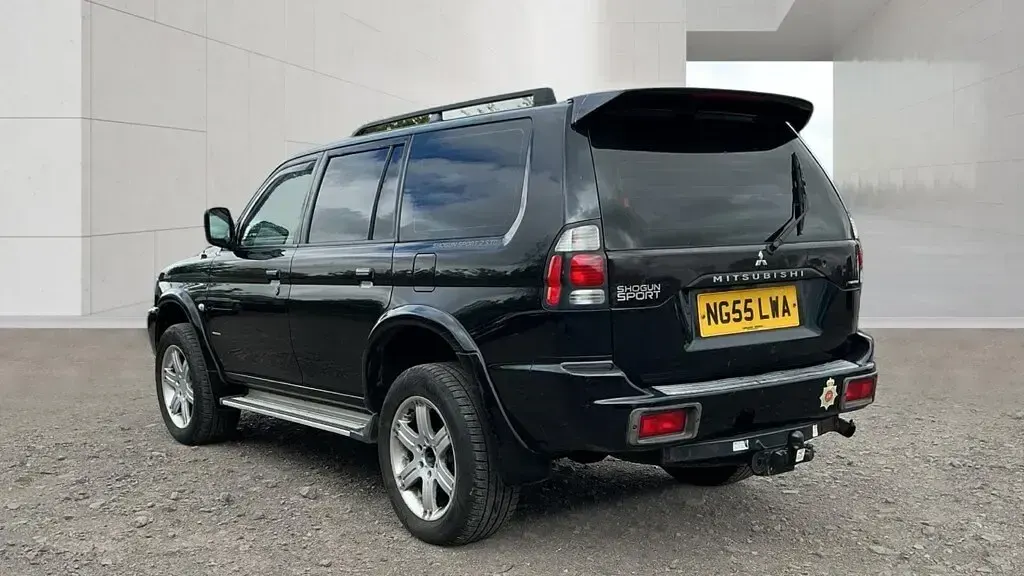 Used Mitsubishi Shogun Warrior 2005 Black SUV