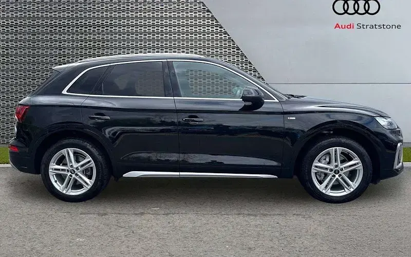 Used Audi Q5 S-Line 265 HP (194 kW) 2024 SUV