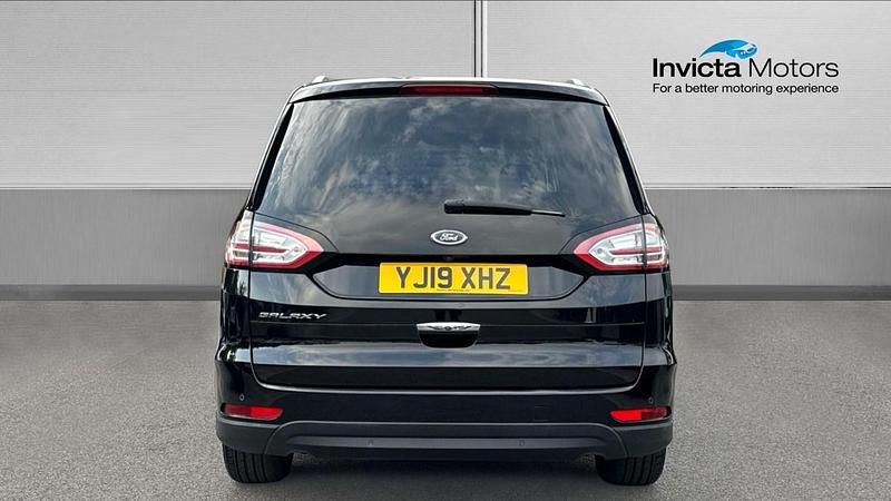 Usado Ford Galaxy Titanium X 150 HP (110 kW) 2019 Preto Monovolume