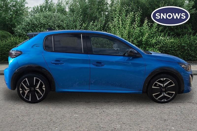 Used Peugeot 208 GT 101 HP (74 kW) 2024 Blue Hatchback