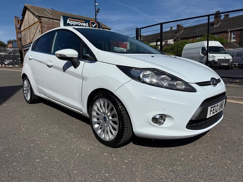 White Used 2012 Ford Fiesta Titanium Hatchback | £2,795 (Good price) - Image 1/4