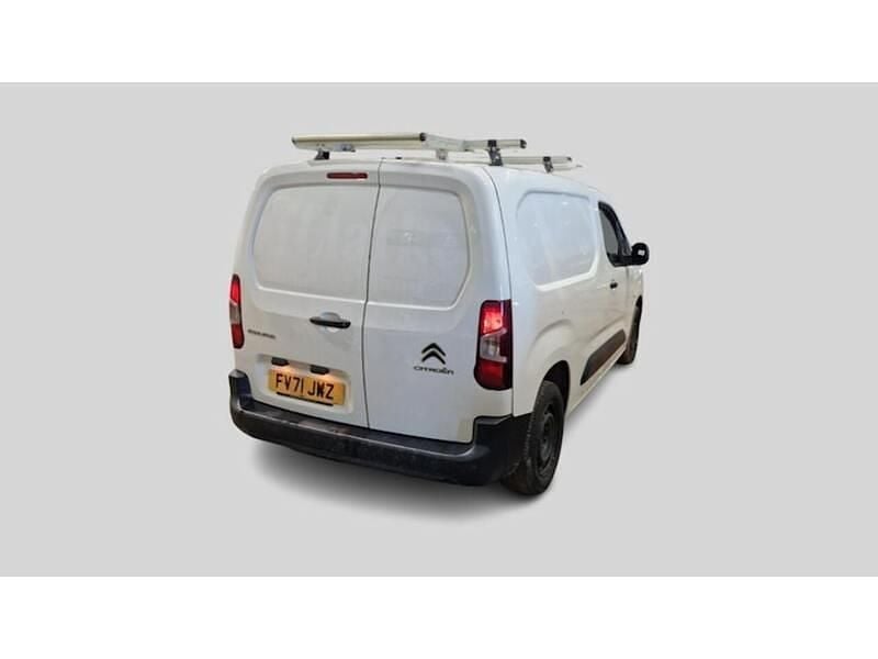 Used Citroën Berlingo 75 HP (55 kW) 2021 White MPV