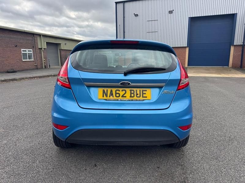 Used Ford Fiesta Zetec 82 HP (60 kW) 2012 Blue Hatchback