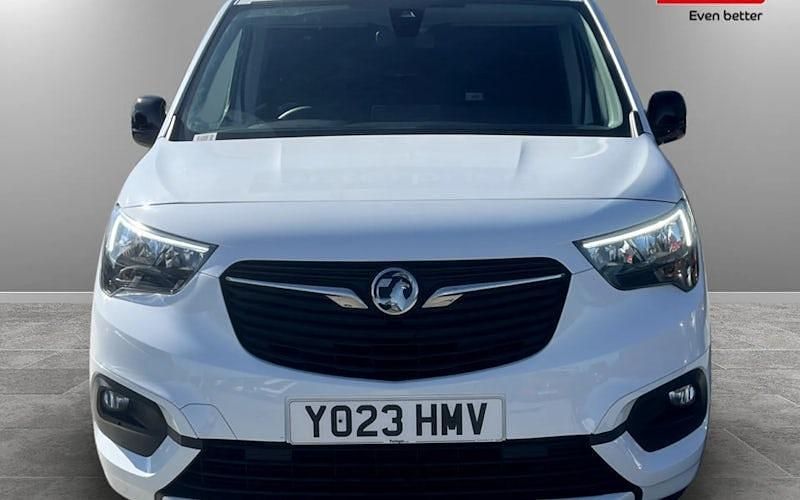 Used Vauxhall Combo 131 HP (96 kW) 2023 MPV