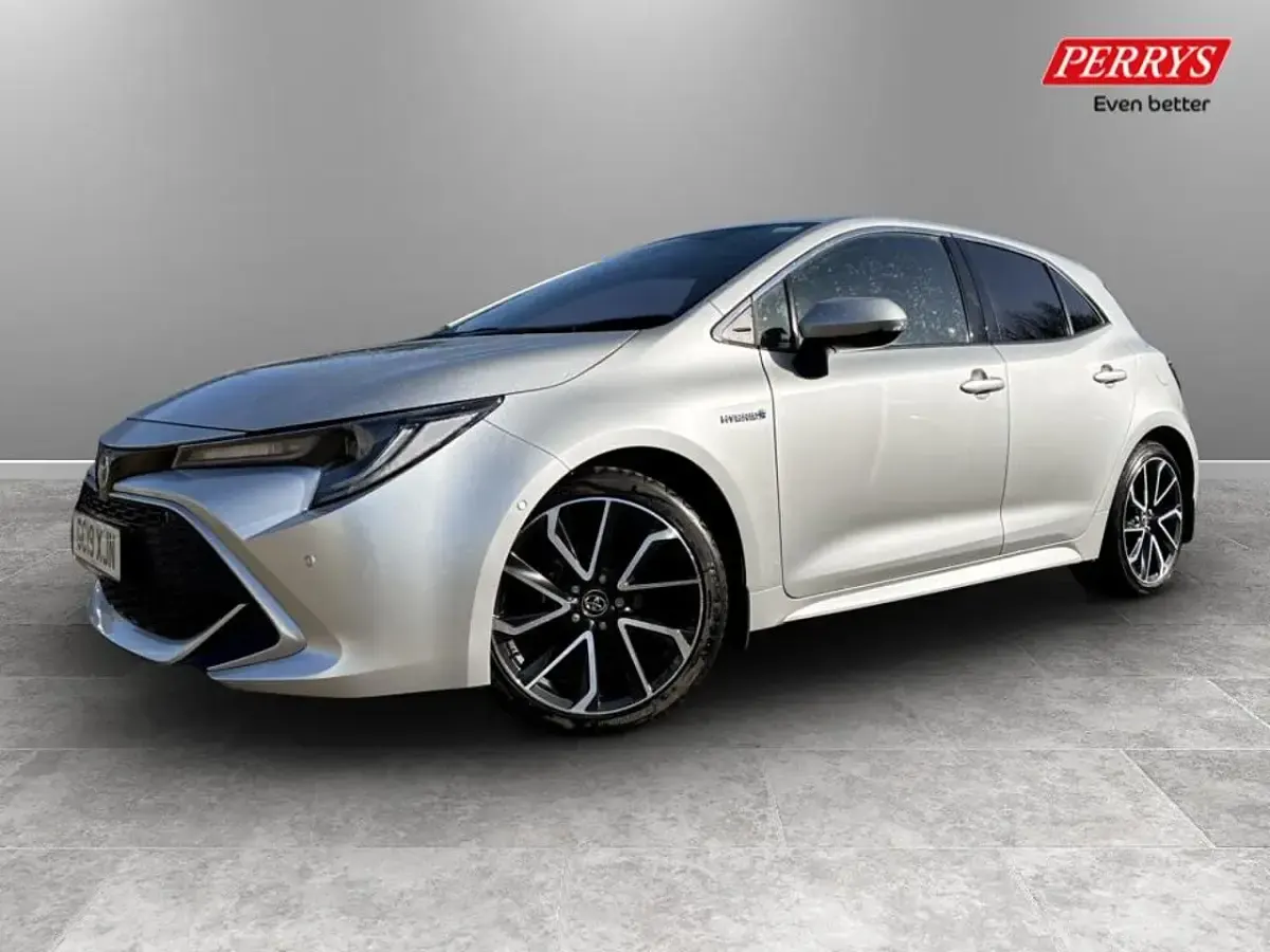 Begagnad Toyota Corolla 120 HK (88 kW) 2019 Grå Halvkombi