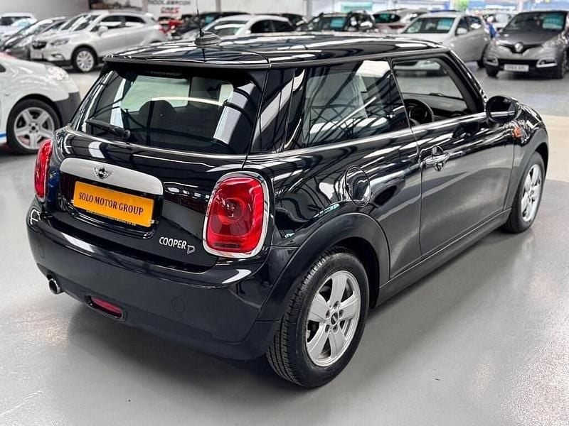 Used Mini Cooper D Hatch 116 HP (85 kW) 2014 Black Hatchback