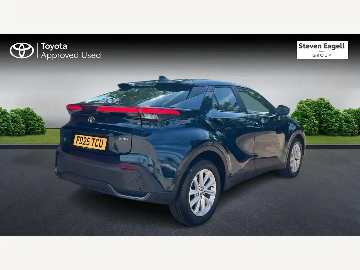 Used Toyota C-HR 140 HP (102 kW) 2025 Blue SUV
