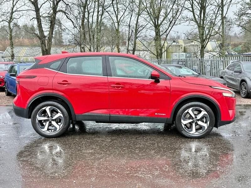 Used Nissan Qashqai Acenta Premium 190 HP (139 kW) 2023 Red SUV