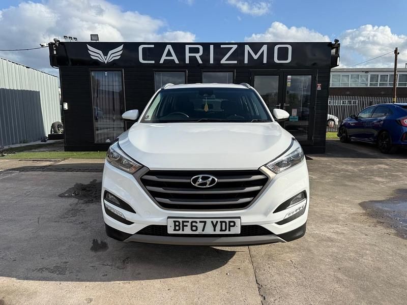 White Used 2017 Hyundai Tucson SE SUV | £5,995 (Super price) - Image 1/4